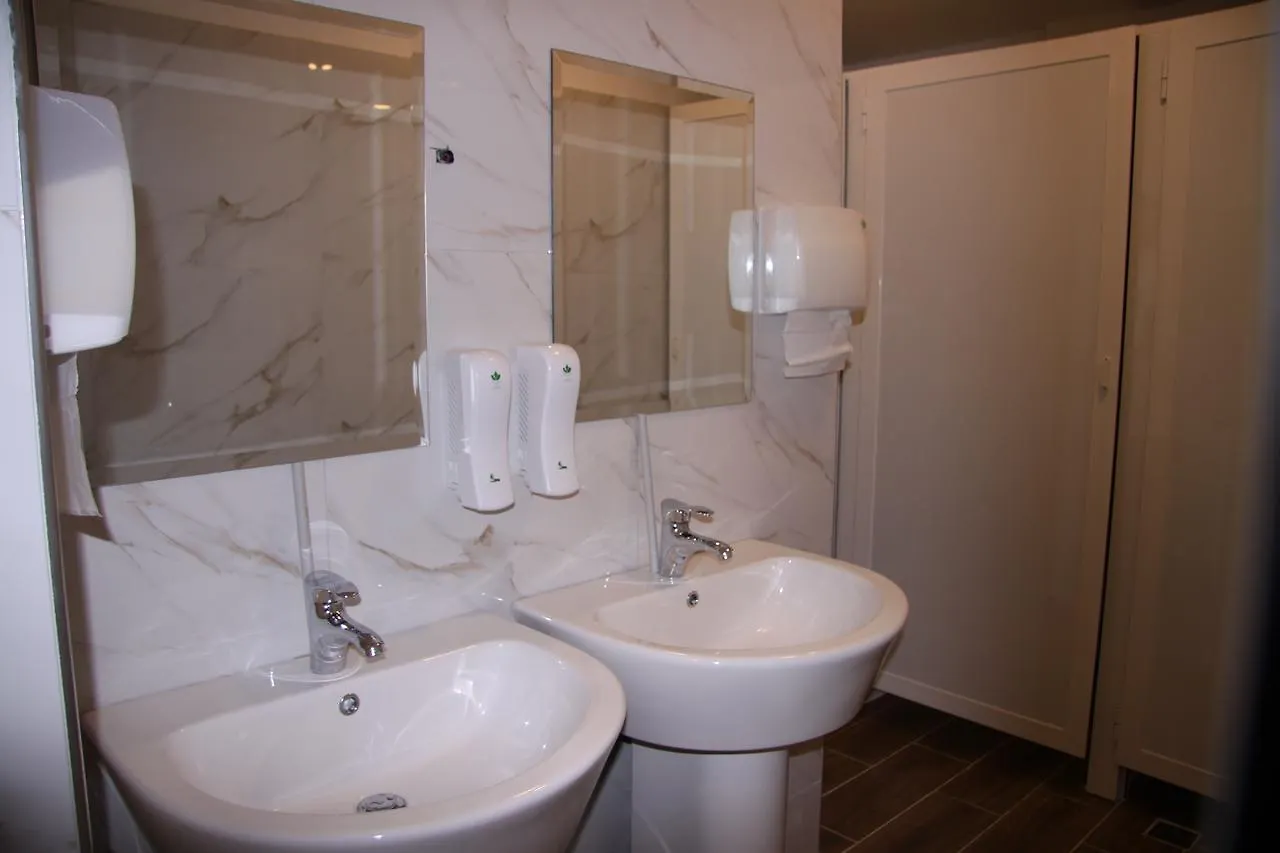 ART Hostel Tirana 0*,