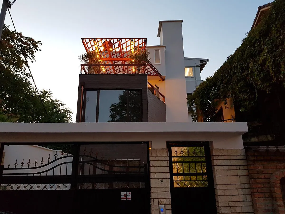 ART Hostel Tirana Albanien