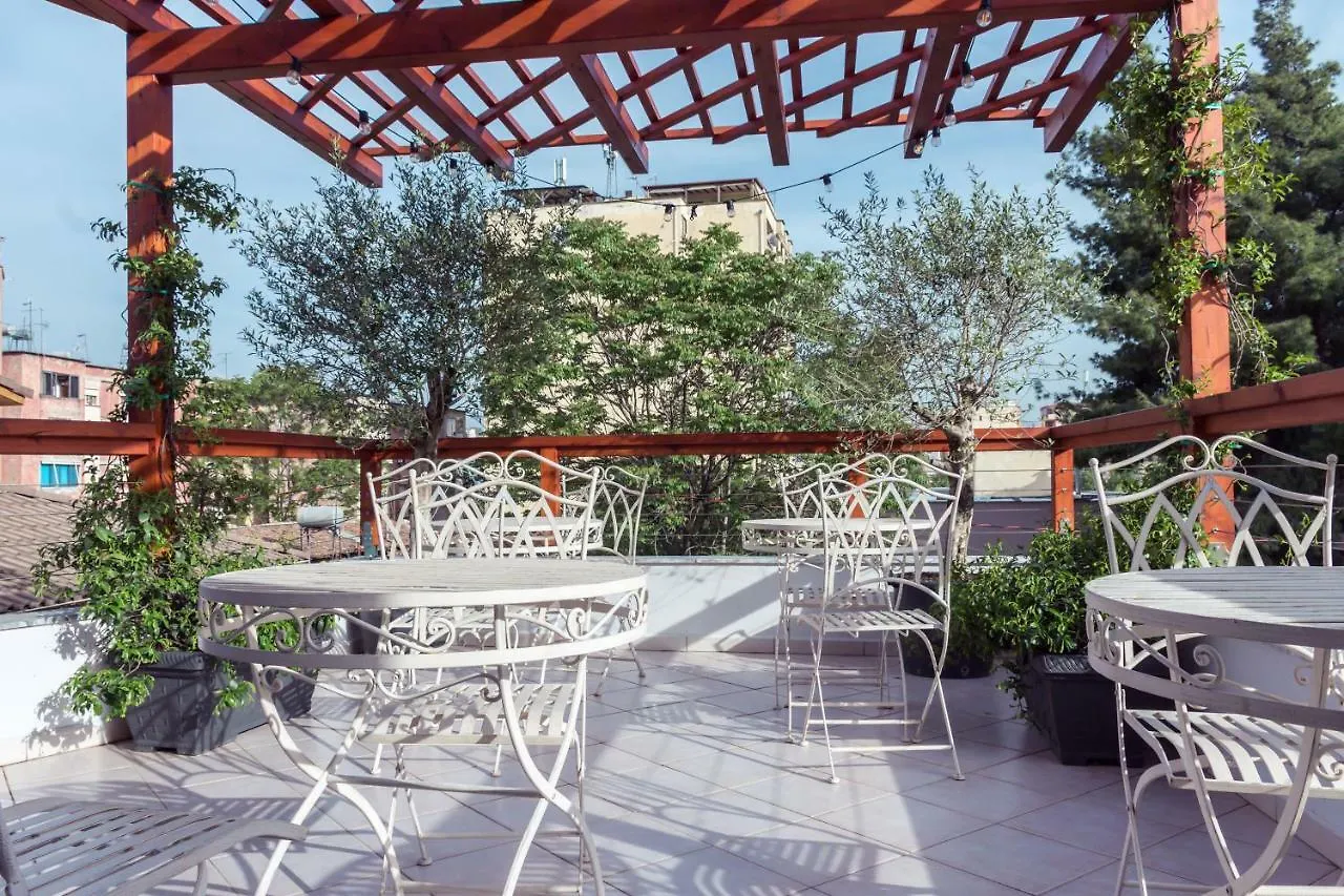 ART Hostel Tirana Albanien
